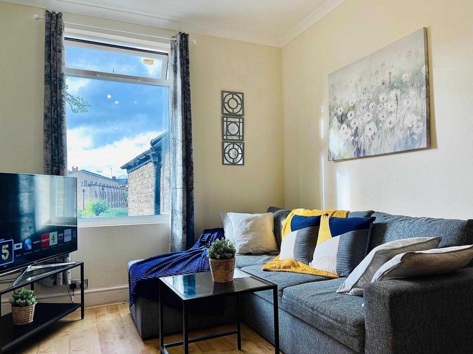 2 Bedroom Flat In Central Londres Extérieur photo